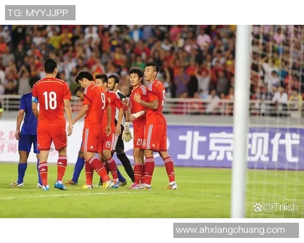 国家队今晚迎战强敌期待精彩足球比赛展现团队精神与拼搏意志